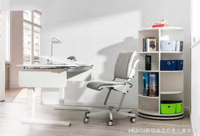 性书桌椅——为孩子打造理想的学习伙伴pg电子模拟器免费版德国moll功能(图3)